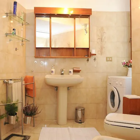 Casa Regina Holidays * Roma